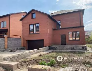 5-комнатный дом, 6 соток, 326 м²