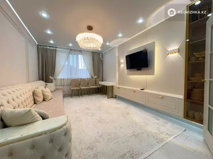 2-комнатная квартира, этаж 6 из 13, 70 м², фотография 3