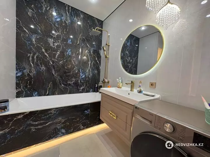 2-комнатная квартира, этаж 6 из 13, 70 м², фотография 4