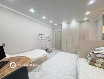 2-комнатная квартира, этаж 6 из 13, 70 м², миниатюра 5
