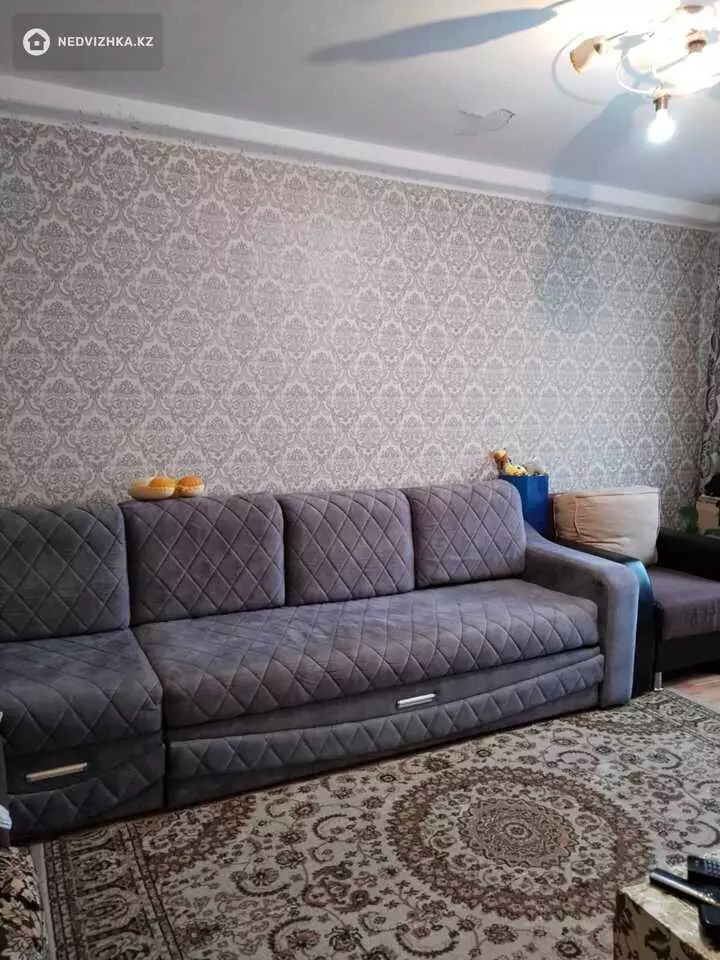 2-комнатная квартира, этаж 3 из 5, 46 м², фотография 3