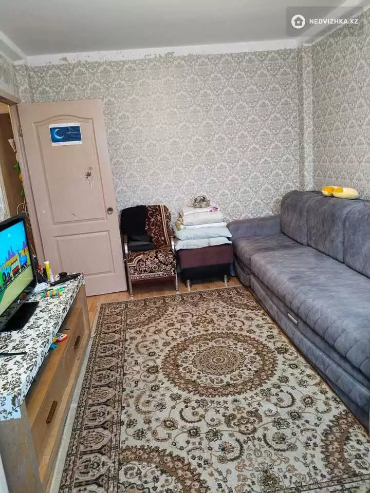 2-комнатная квартира, этаж 3 из 5, 46 м², фотография 2