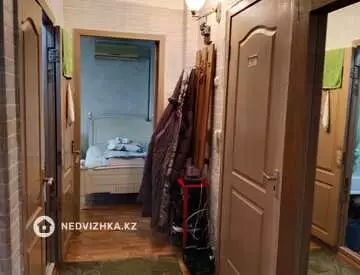 2-комнатная квартира, этаж 3 из 5, 46 м², миниатюра 10