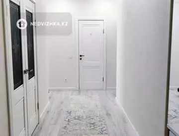 3-комнатная квартира, этаж 15 из 18, 81 м², миниатюра 5