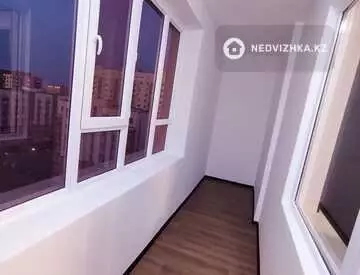 2-комнатная квартира, этаж 12 из 14, 62 м², миниатюра 5