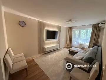 3-комнатная квартира, этаж 4 из 5, 60 м²
