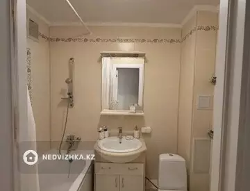 3-комнатная квартира, этаж 4 из 5, 60 м², миниатюра 6