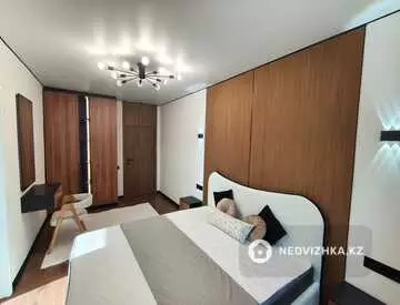 5-комнатная квартира, этаж 2 из 10, 125 м², миниатюра 3