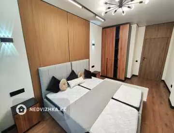 5-комнатная квартира, этаж 2 из 10, 125 м², миниатюра 2