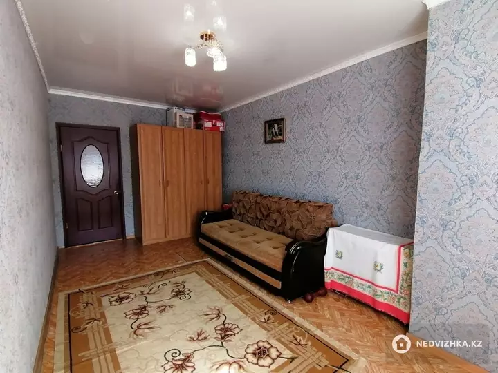 2-комнатная квартира, этаж 6 из 6, 61 м², фотография 2