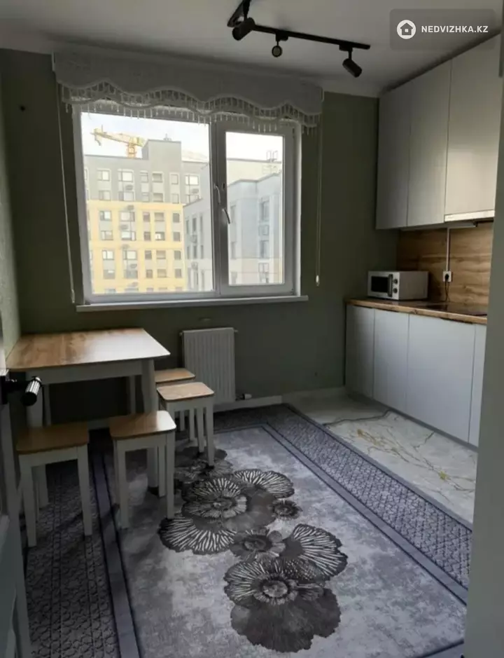 1-комнатная квартира, этаж 8 из 16, 37 м², фотография 4