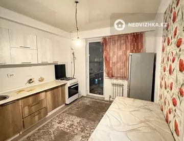 2-комнатная квартира, этаж 5 из 10, 60 м², миниатюра 2