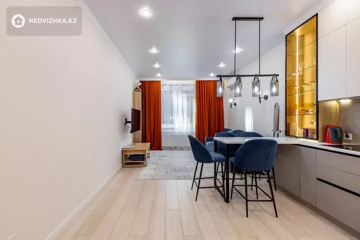 2-комнатная квартира, этаж 5 из 21, 54 м², фотография 2