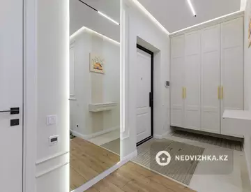 4-комнатная квартира, этаж 3 из 20, 108 м², миниатюра 9