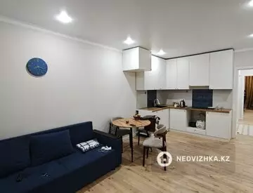 2-комнатная квартира, этаж 4 из 7, 45 м², миниатюра 2