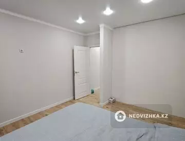 2-комнатная квартира, этаж 4 из 7, 45 м², миниатюра 4