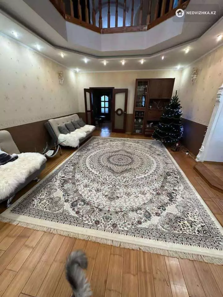 8-комнатный дом, 11 соток, 374 м², На длительный срок, фотография 4