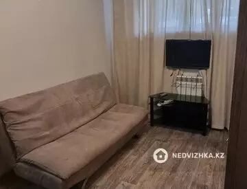 1-комнатная квартира, этаж 1 из 6, 18 м², миниатюра 2