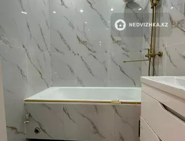 4-комнатная квартира, этаж 8 из 10, 83 м², миниатюра 7
