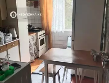 3-комнатная квартира, этаж 5 из 5, 60 м²