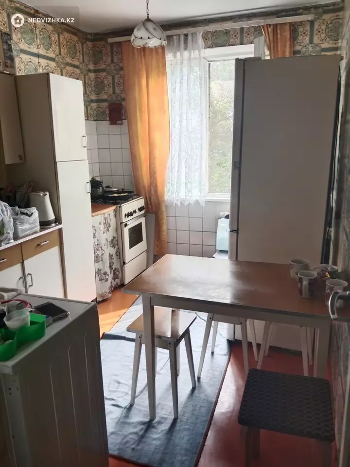 3-комнатная квартира, этаж 5 из 5, 60 м², фотография 3