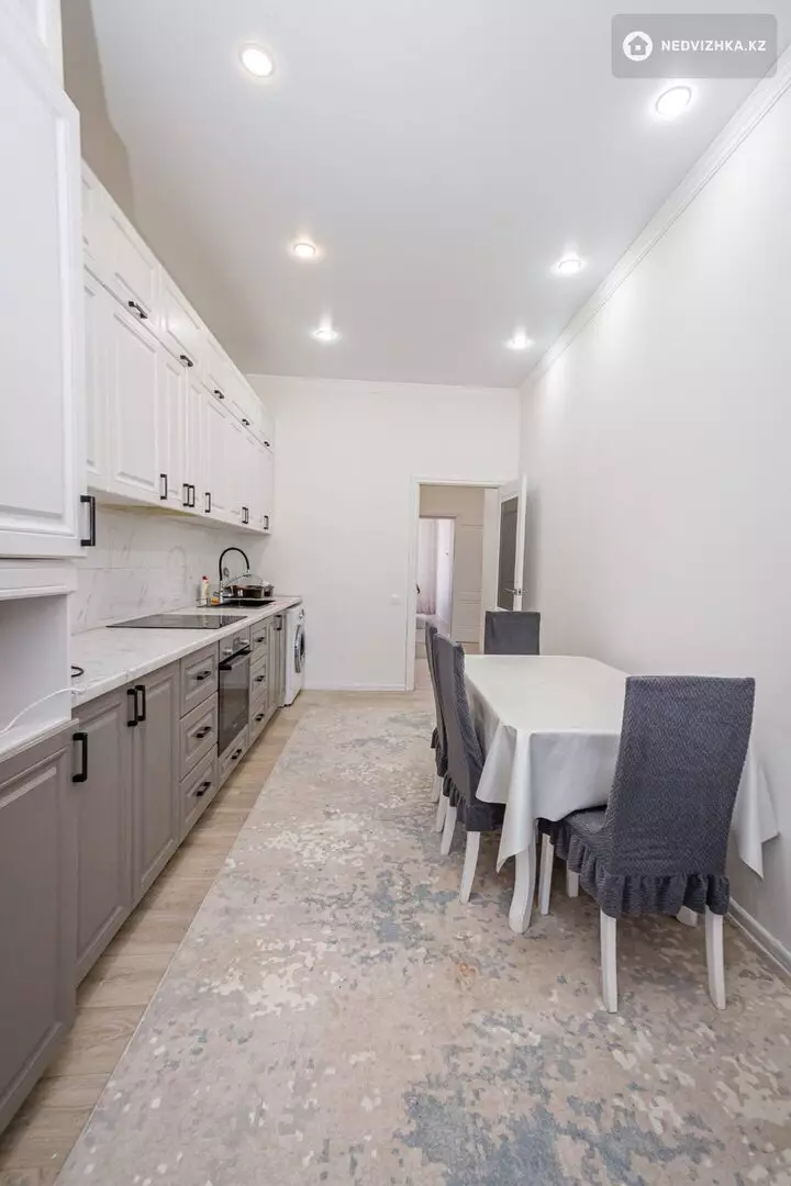 2-комнатная квартира, этаж 9 из 9, 70 м², фотография 3
