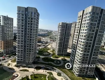 3-комнатная квартира, этаж 16 из 28, 73 м², На длительный срок