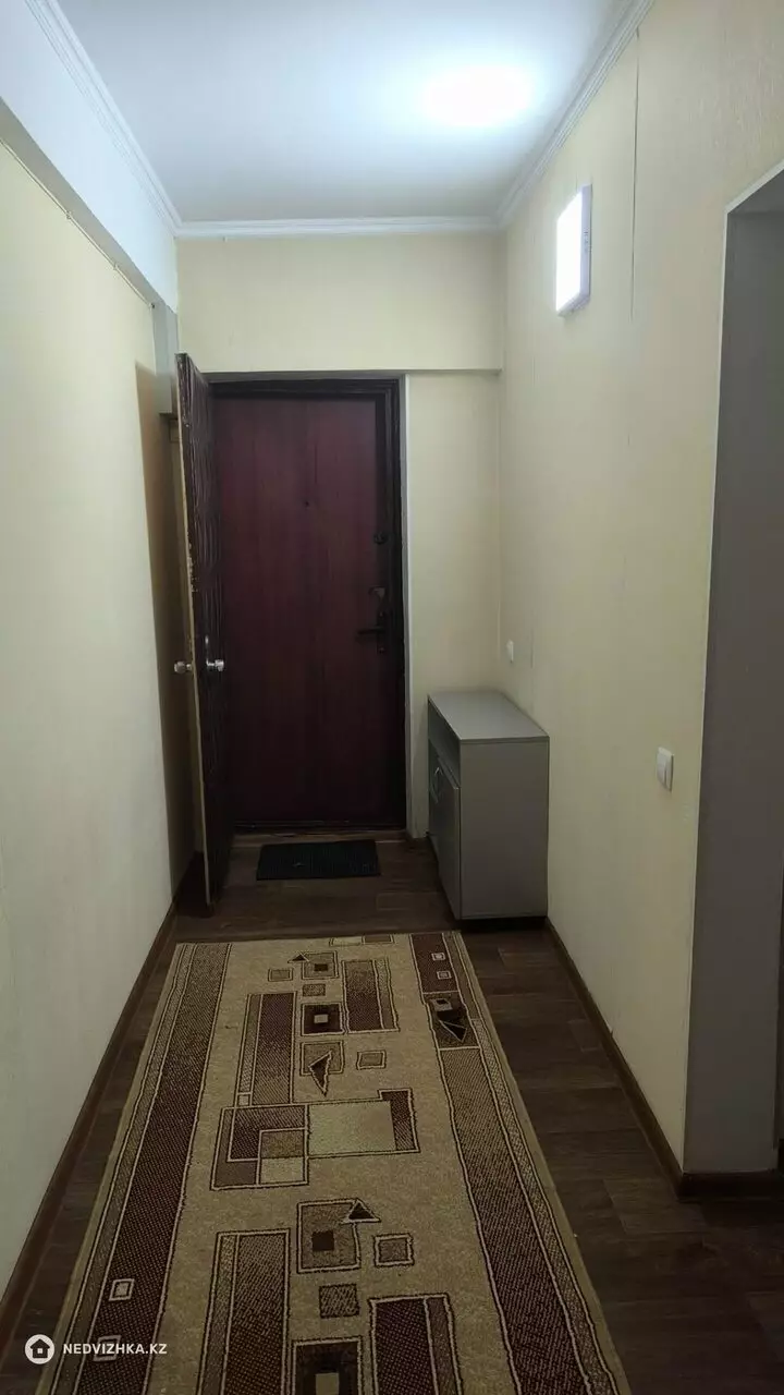 2-комнатная квартира, этаж 2 из 5, 54 м², На длительный срок, фотография 2