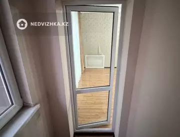 2-комнатная квартира, этаж 5 из 20, 75 м², миниатюра 10