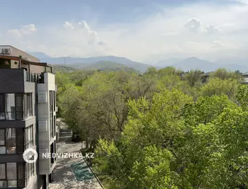 5-комнатная квартира, этаж 4 из 4, 168 м², миниатюра 2