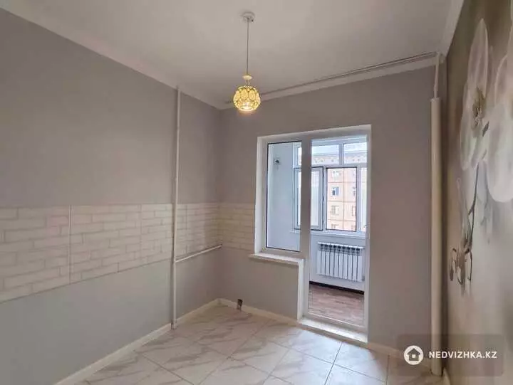 2-комнатная квартира, этаж 4 из 5, 56 м², фотография 5