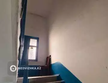 2-комнатная квартира, этаж 4 из 5, 56 м², миниатюра 12