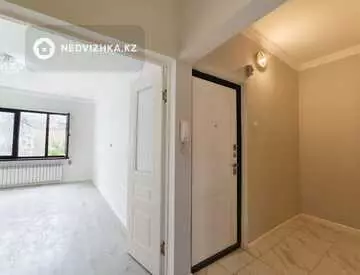 2-комнатная квартира, этаж 4 из 5, 56 м², миниатюра 10