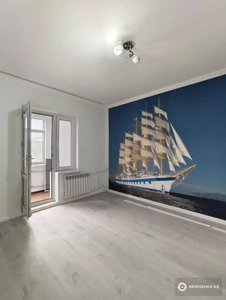 2-комнатная квартира, этаж 4 из 5, 56 м², фотография 3