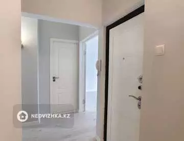 2-комнатная квартира, этаж 4 из 5, 56 м², миниатюра 9