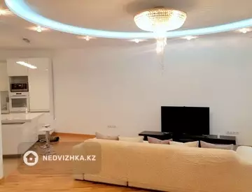 2-комнатная квартира, этаж 17 из 32, 92 м², На длительный срок