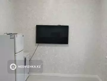 2-комнатная квартира, этаж 2 из 2, 78 м², миниатюра 2