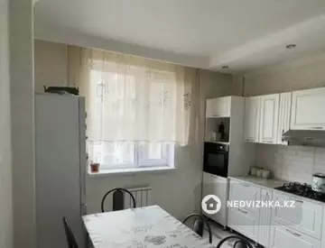 3-комнатная квартира, этаж 4 из 11, 102 м²