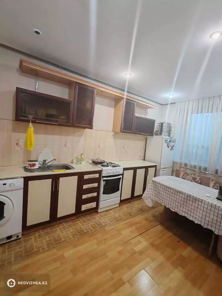 1-комнатная квартира, этаж 6 из 10, 38 м², фотография 5