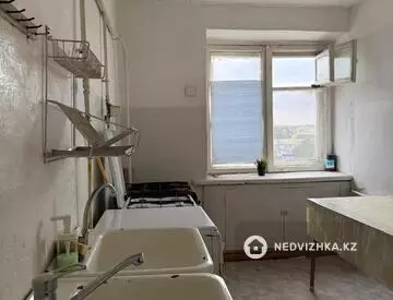 2-комнатная квартира, этаж 9 из 9, 42 м², миниатюра 11