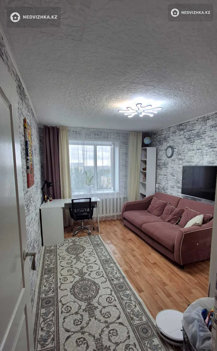 2-комнатная квартира, этаж 9 из 9, 42 м²