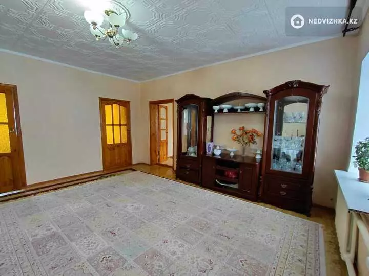6-бөлмелі үй, 11 соттық, 145 м²