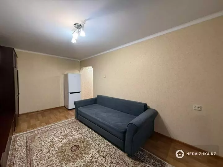 1-комнатная квартира, этаж 1 из 5, 32 м², фотография 5