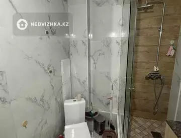 1-комнатная квартира, этаж 7 из 13, 45 м², миниатюра 1