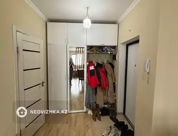 1-комнатная квартира, этаж 7 из 13, 45 м², миниатюра 2