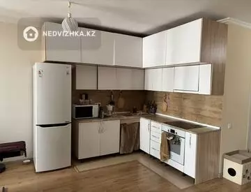 1-комнатная квартира, этаж 7 из 13, 45 м², миниатюра 4