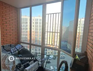 1-комнатная квартира, этаж 9 из 12, 38 м², миниатюра 3