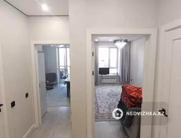 1-комнатная квартира, этаж 9 из 12, 38 м², миниатюра 7