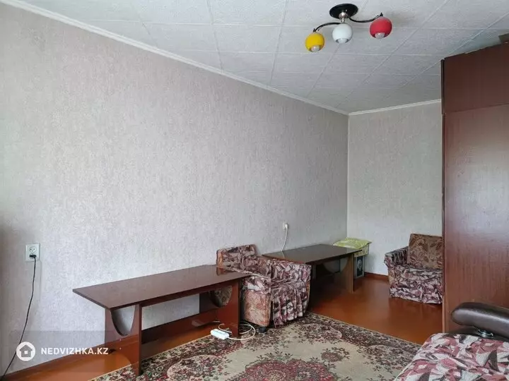 1-комнатная квартира, этаж 2 из 9, 34 м², фотография 3