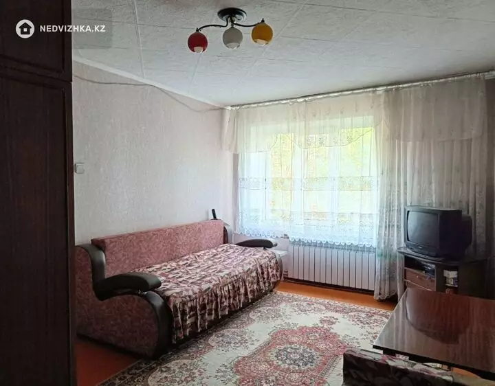 1-комнатная квартира, этаж 2 из 9, 34 м²